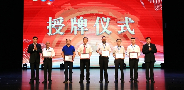 Jilin Governor encourages Jilin University alumni to start businesses in Jilin