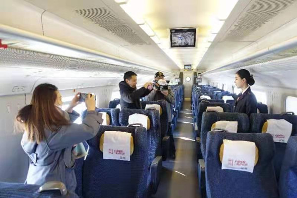 Jilin rail stewardess becomes unlikely video star