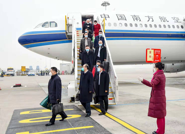 Jilin deputies arrive in Beijing